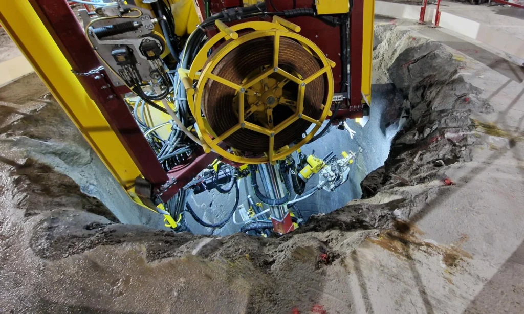 Shaft Cable Bolt Rig